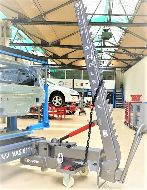 Produit Equerre de Traction SEVENNE (Remplace SVN05.301) Image